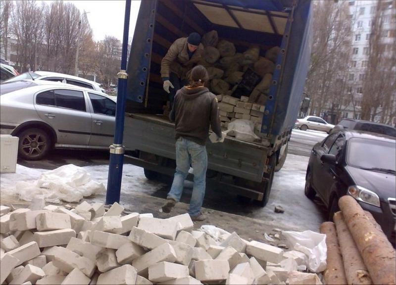 МегаВоз:  Вывоз мусора в Иркутске - Сами спустим и загрузим