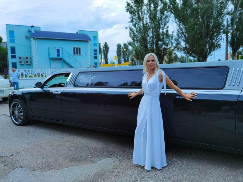 Святослав:  Аренда прокат лимузина в керчи. Авто на свадьбу. 