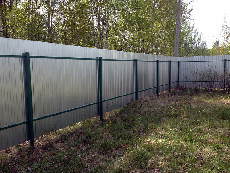 Забор под ключ. Установка заборов. Заборы из профнастила