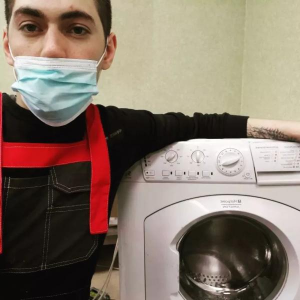 Олег:  Ремонт стиральных, посудомоечных машин на дому