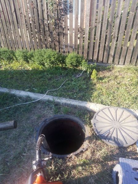 Алексей:  Прочистка засоров канализации