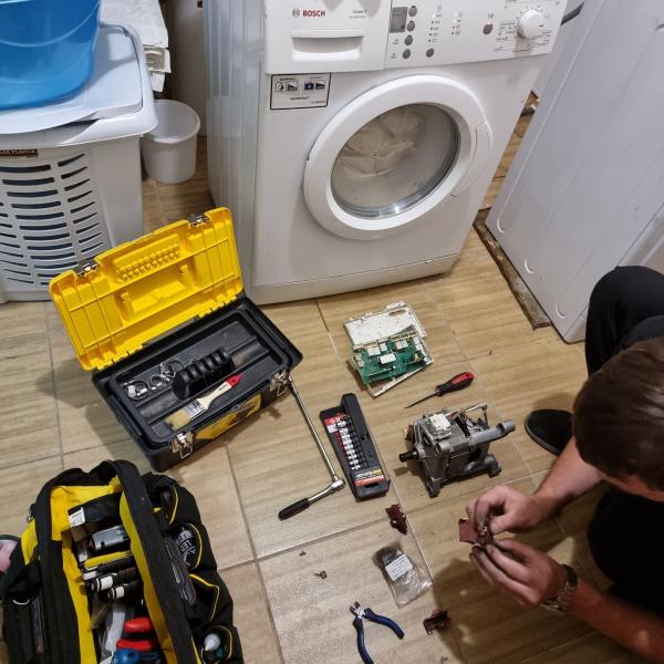 Виктор:  ремонт стиральных и посудомоечных машин