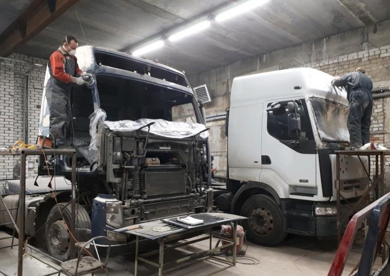 Покраска кузова и ремонт авто в Челябинске. Покраска капота, крыльев и дверей локально