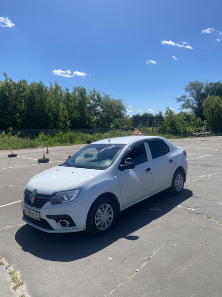 Инструктор по вождению