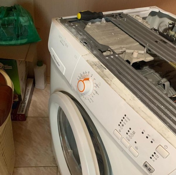 Игорь:  Срочный ремонт стиральных машин