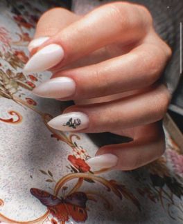 Маникюр на дому