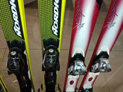 Сноуборд тула. Rossignol Attraxion 3 горные лыжи. Rossignol Attraxion Light. Горные лыжи Rossignol Attraxion 1 wtpi2. Лыжи Rossignol горные 198 KD 10.