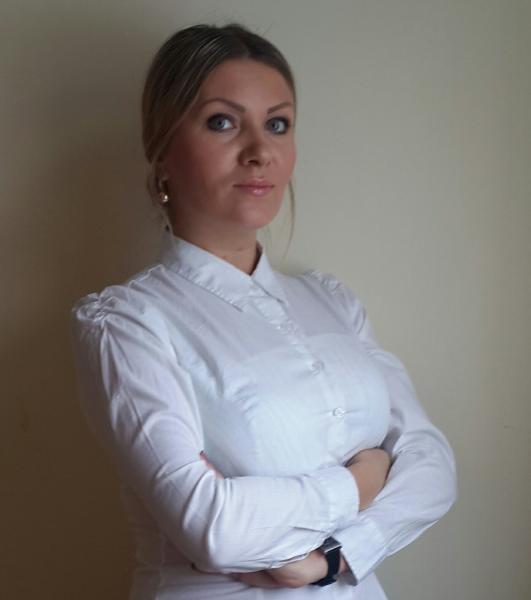 Юлия:  Репетитор по подготовке к школе