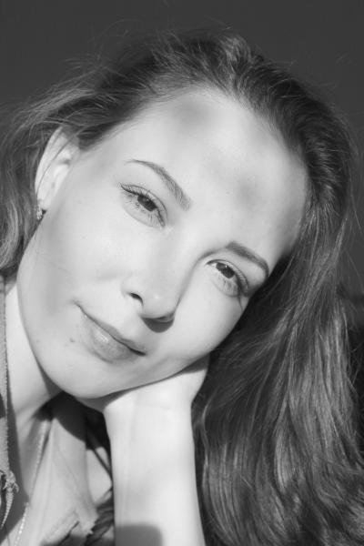 Анастасия:  Репетитор по английскому и русскому языку