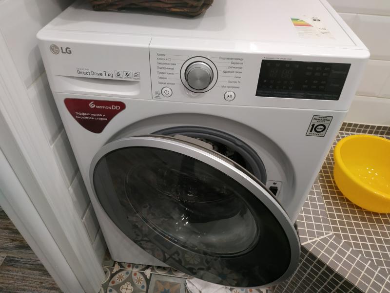 Алексей:  Ремонт стиральных машин, водонагревателей и духовых шкафов.