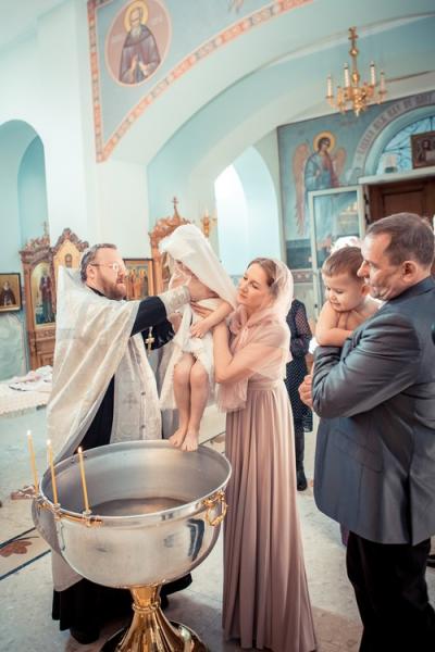Виктория:  Фотосъемка крещения в Краснодаре