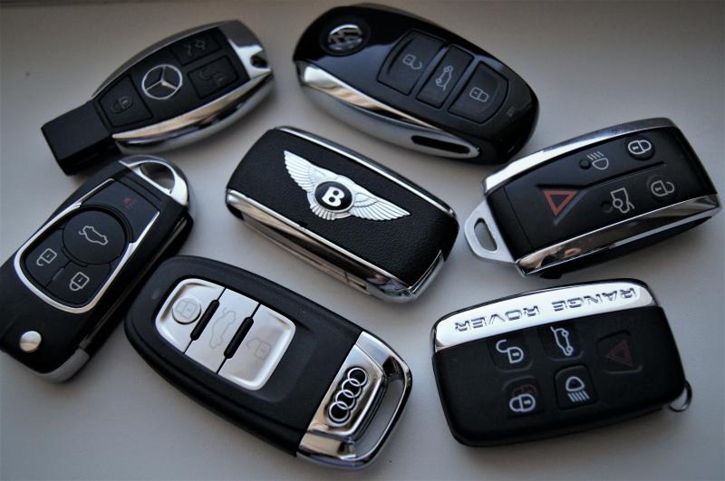 Автоключ:  Ремонт ключей автомобиля Мерседес Изготовление чип-ключей 