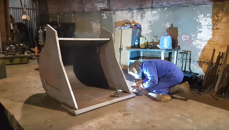 Александр:  Восстановление ремонт реставрация ковшей экскаватора