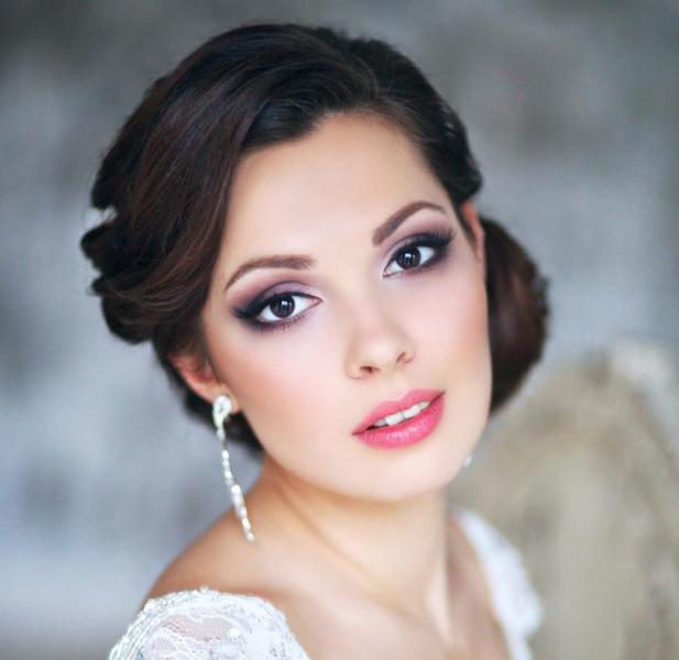 Парикмахер универсал, визажист :  Свадебные прическа и макияж