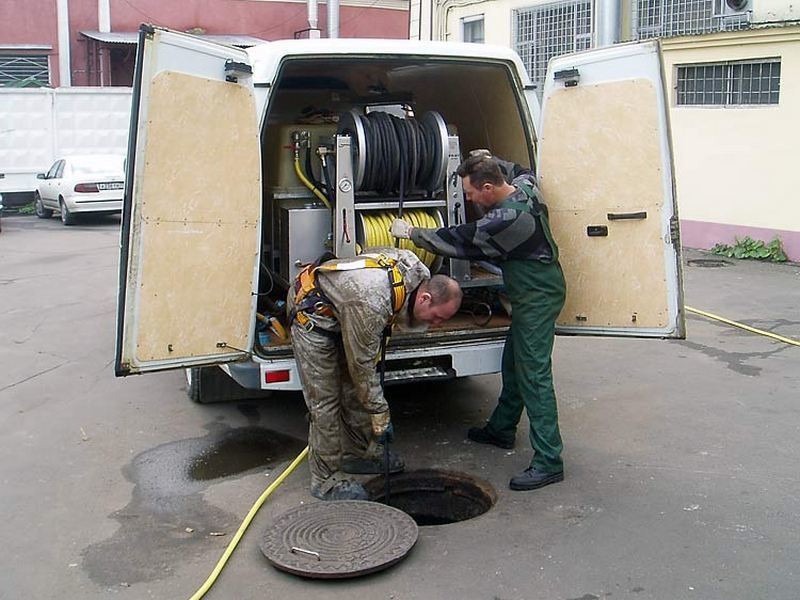Сергей:  Прочистка канализации устранение засоров в Щербинке