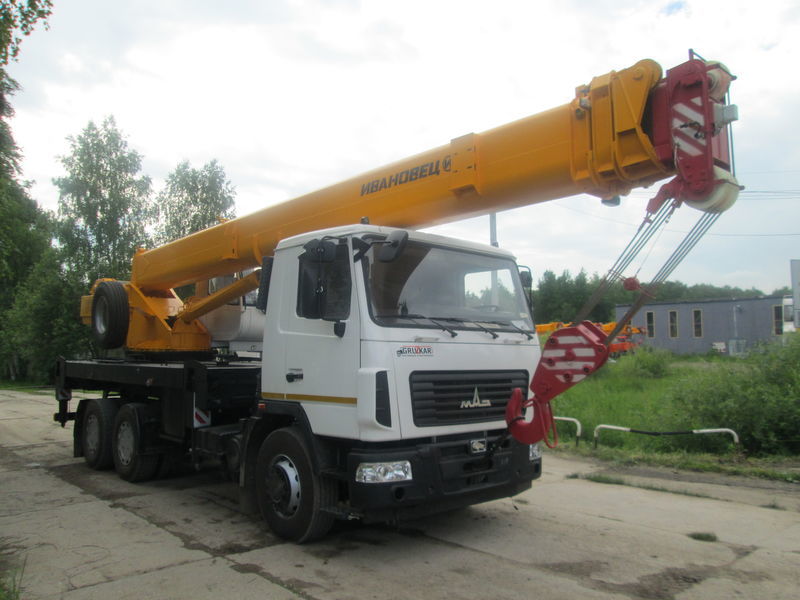 УМС-:  Услуги Автокрана от 5 до 90 тн в Красноярске