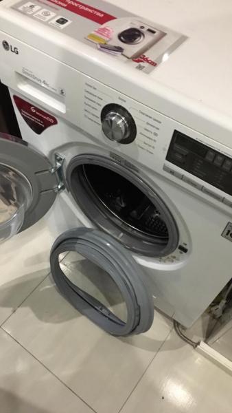Вадим:  Ремонт стиральных машин и холодильников на дому