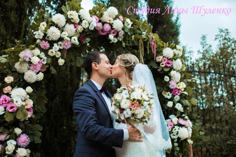 Лина:  Свадьба в Крыму. Украшение цветами и декор 