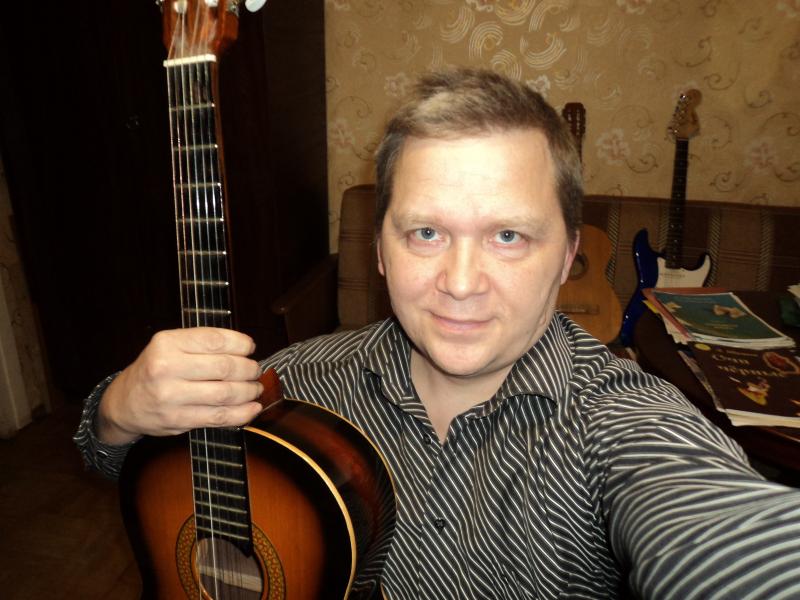 Соловьев Сергей:  Даю уроки гитары