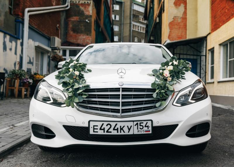 Наталья:  Свадебные украшения на авто 