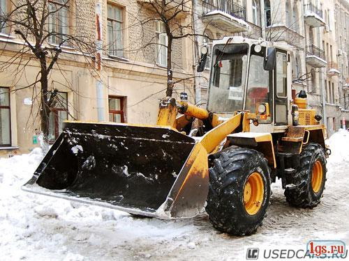 ТрансСтройКом:  Уборка снега спецтехникой