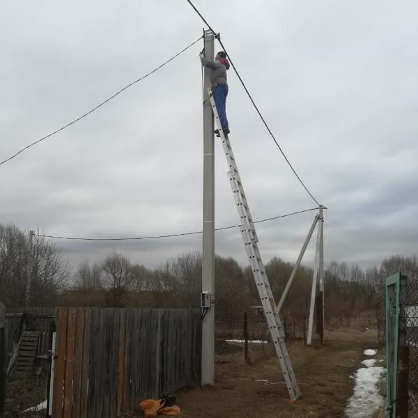 Дмитрий:  Электрик электромонтажные работы