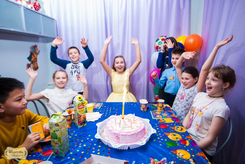 Ксения:  Помещение для проведения детского праздника 