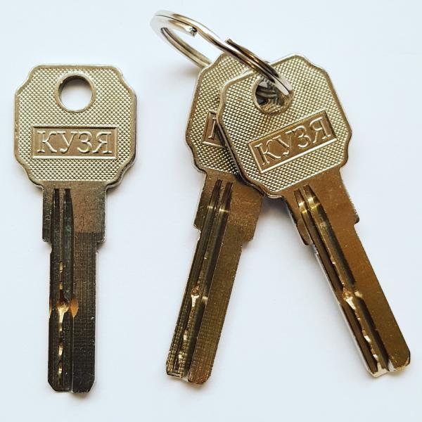 Семен:  Изготовление ключей, автоключей и чипов для домофонов