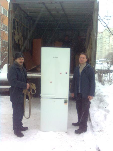 компания Переезд:  Правильная перевозка холодильника.