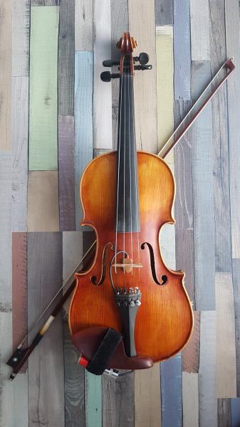 Ксения:  Уроки скрипки в СПБ! 