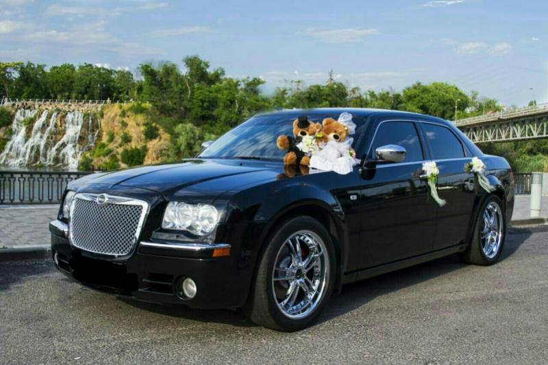 Аренда авто на свадьбу Chrysler 300 C от собственника