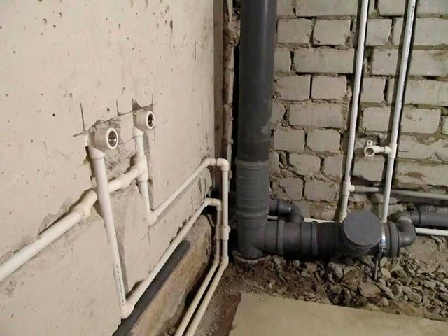 Кирилл Студенец:  Прочистим канализацию заменим трубы и радиаторы