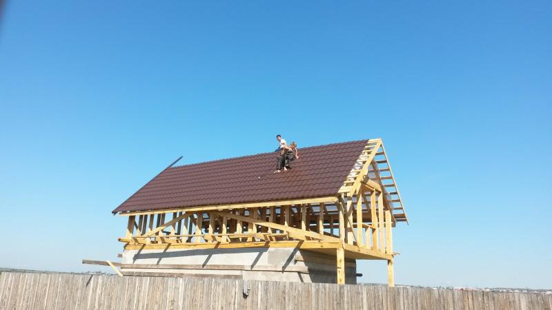 Бруссов :  Строительство домов, крыши любой сложности