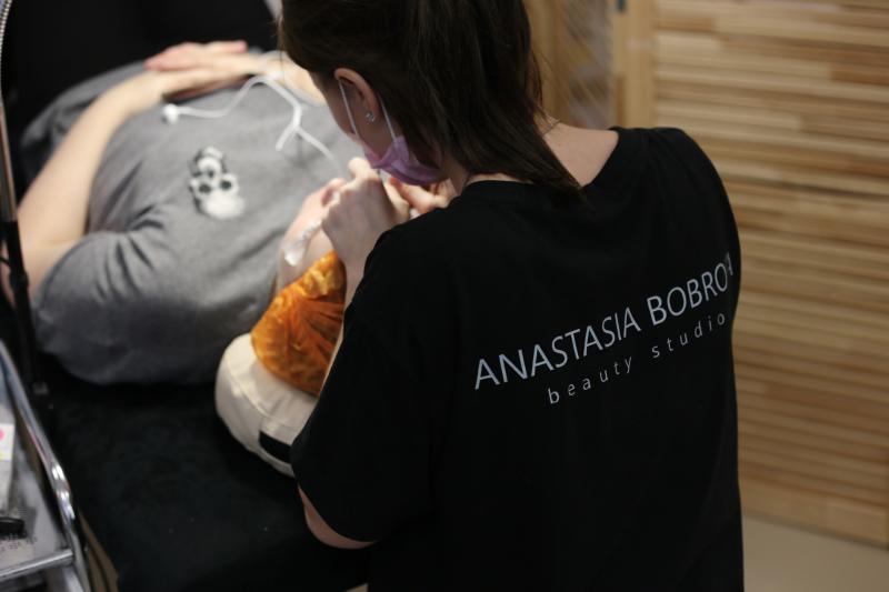 Анастасия:  Обучение базовый и объемное наращивание ресниц