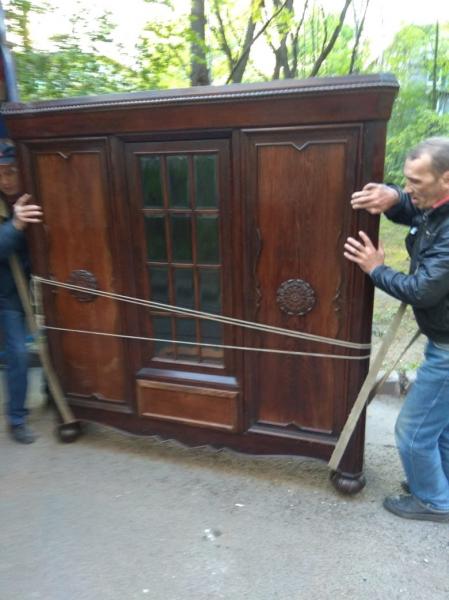 Вячеслав:  Профессиональная перевозка пианино, мебели вещей. Гарантия