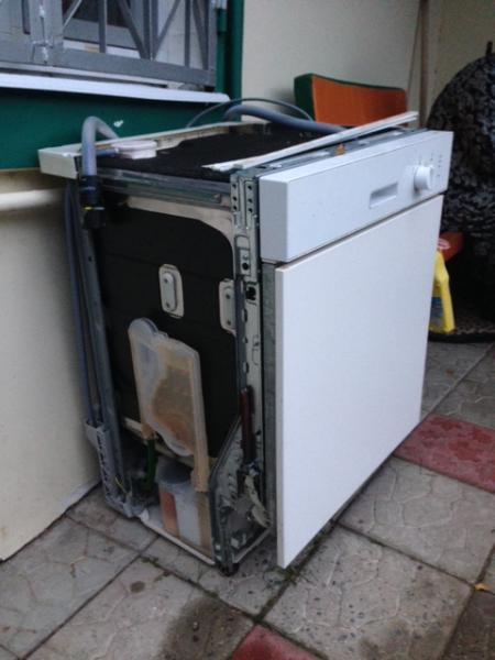 Максим:  Недорогой ремонт стиральных и посудомоечных машин