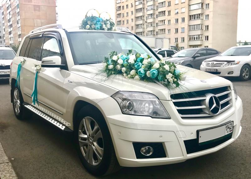 Андрей:  Аренда автомобиля Mersedes GLK с водителем, аренда авто на свадьбу, авто на свадьбу