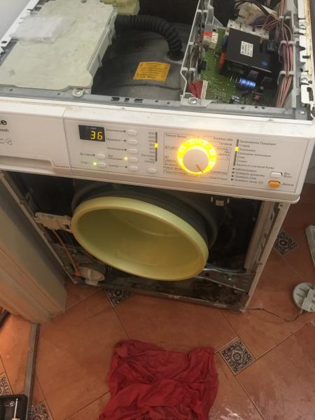 Александр:  Ремонт стиральных и посудомоечных машин.