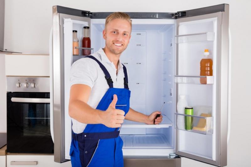 сергей:  Ремонт холодильников на дому.