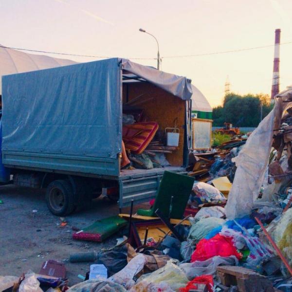 Тимофей:  Вывоз строительного мусора мебели