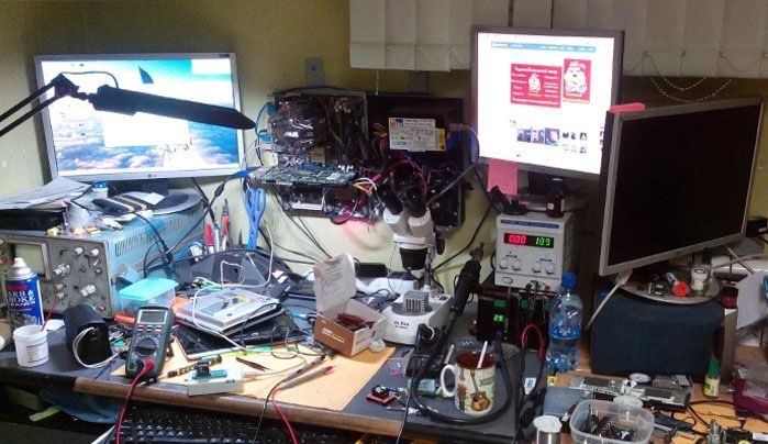 Андрей:  Ремонт компьютеров и ноутбуков на дому