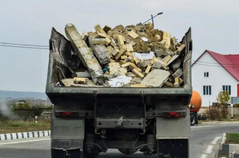 Геннадий:  Вывоз мусора Севастополь , хлама, грунта. Демонтаж