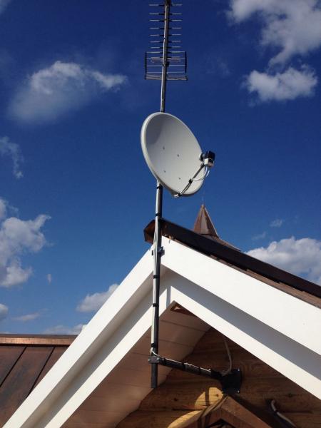 Никита:  Установка и ремонт антенн, домофонов, видеонаблюдения