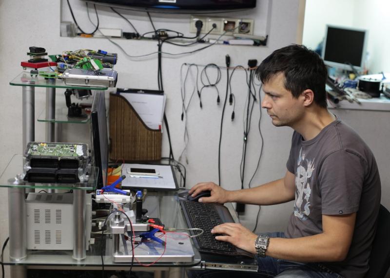 Илья:  Срочный ремонт компьютеров и ноутбуков в Серпухове
