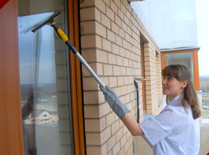 Евгения:  Помоем окна ,уборка ! Работаем в карантин .