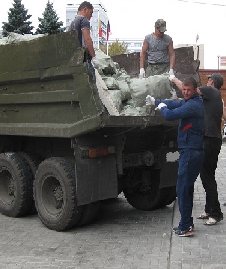 Владимир:  Вывоз мусора на автомобиле Камаз