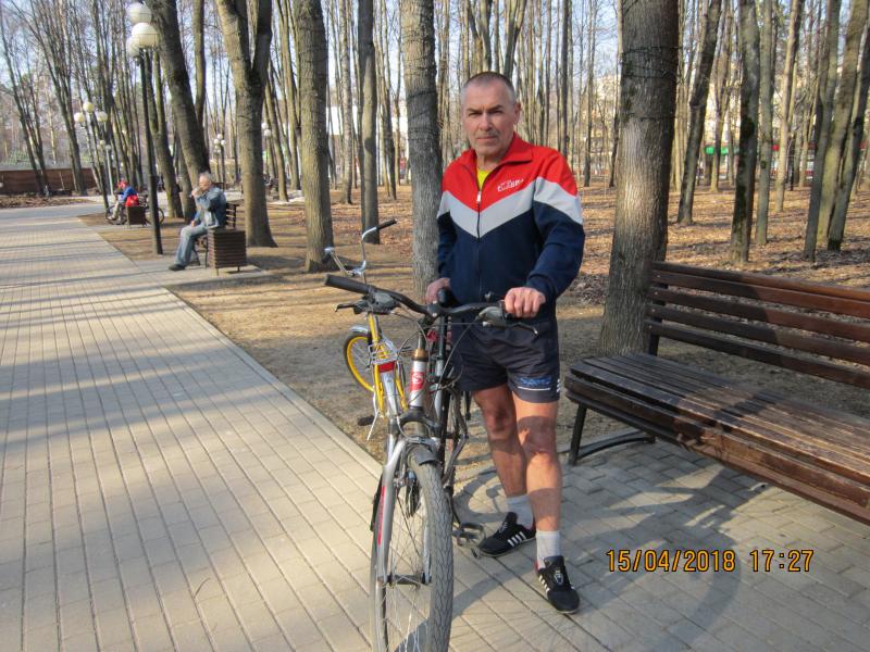 Константин Немич:  курьер на велосипеде