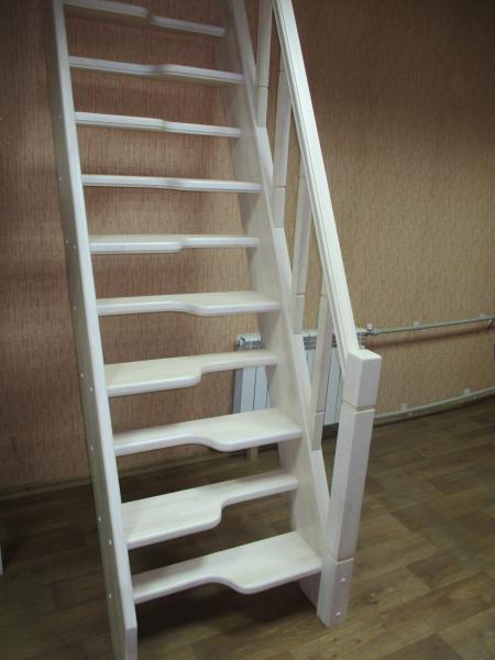 Алексей:  Изготовление лестниц из массива дерева и на металлическом основании