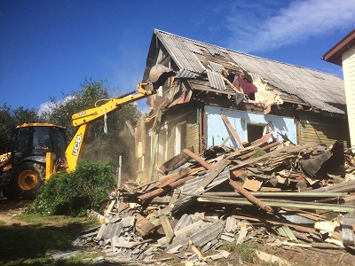 Григорий:  Демонтаж деревянных домов, снос зданий и сооружений