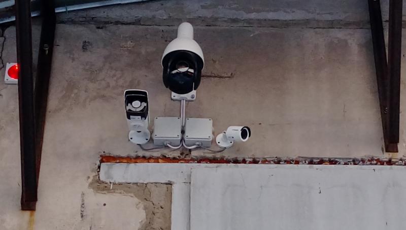Валерий:  Установка видеонаблюдения, охранно-пожарной сигнализации